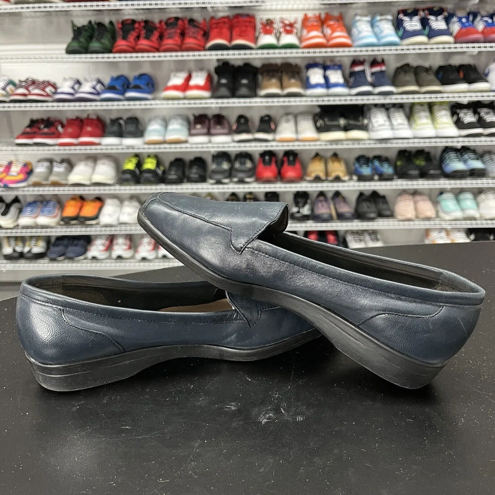 Easy Spirit Women's Leather Slip-On Estreasure Shoe Navy Size 7 M