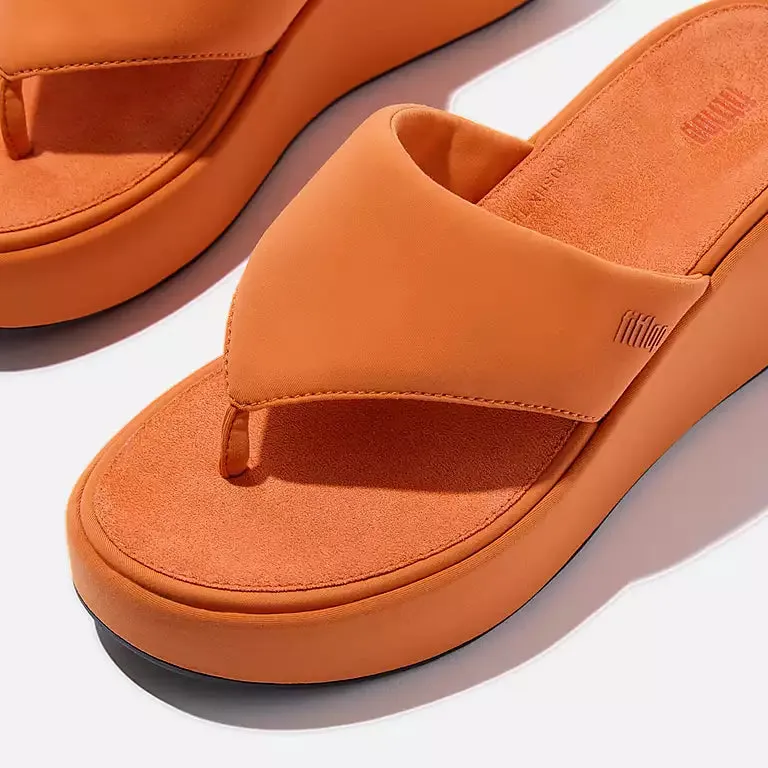 Fitflop - PlatFForms Wedge Toe-Post Sandal - Satsuma