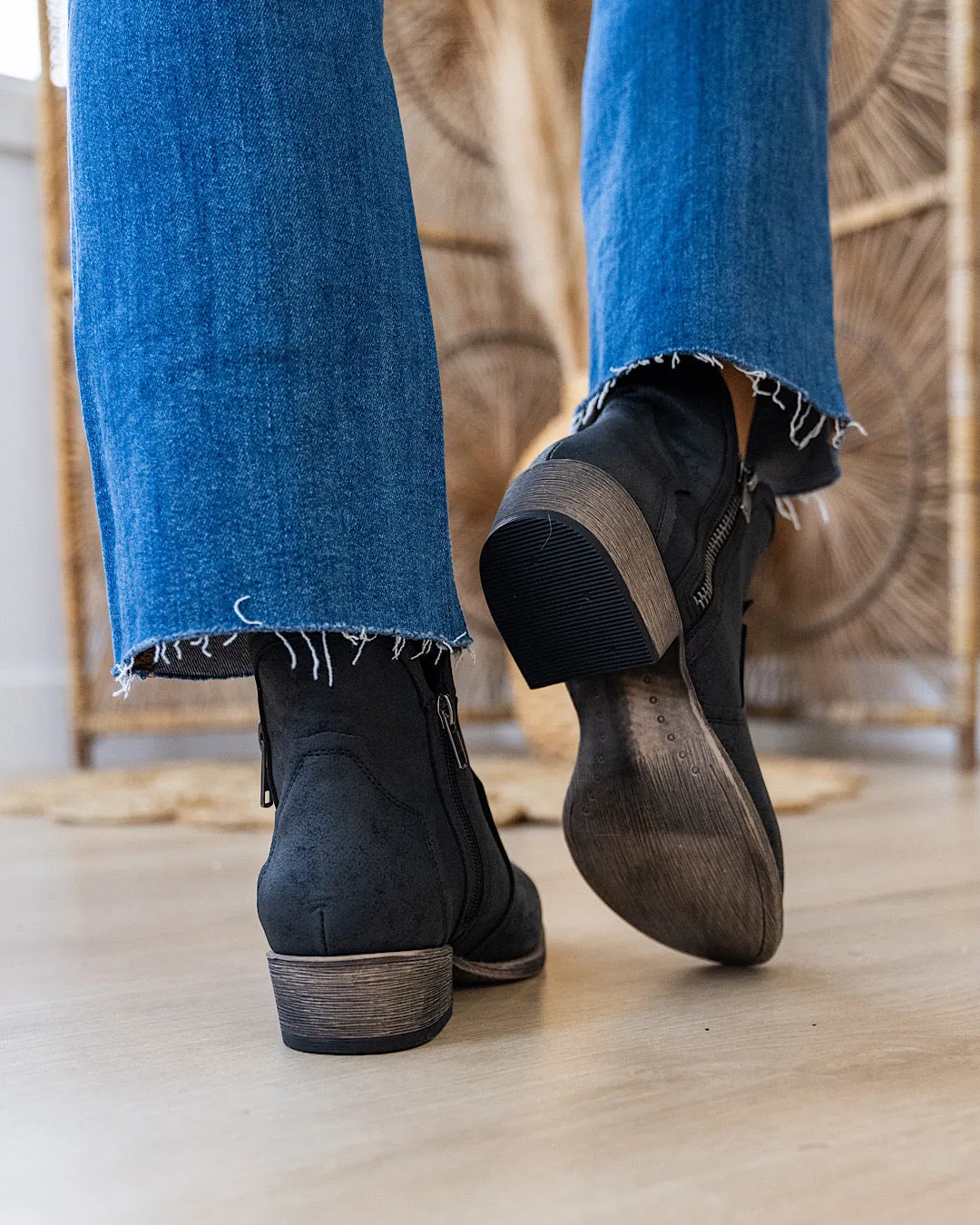 Very G Evie Boots - Black