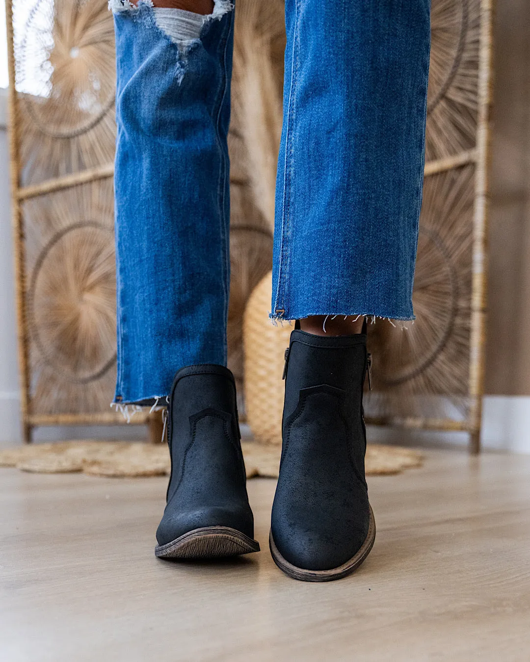Very G Evie Boots - Black