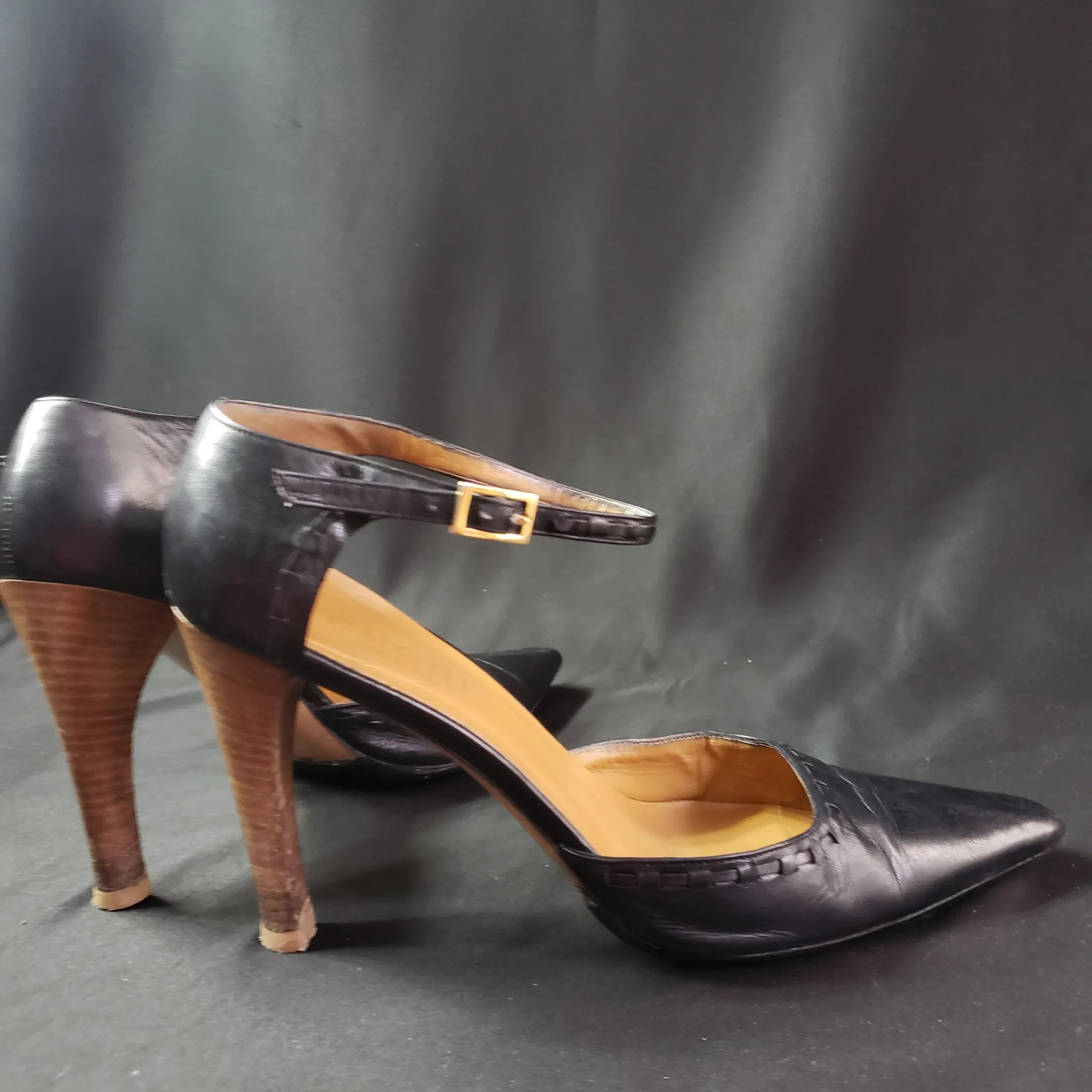 Vintage Gucci Ankle Wrap Pumps Size 7.5