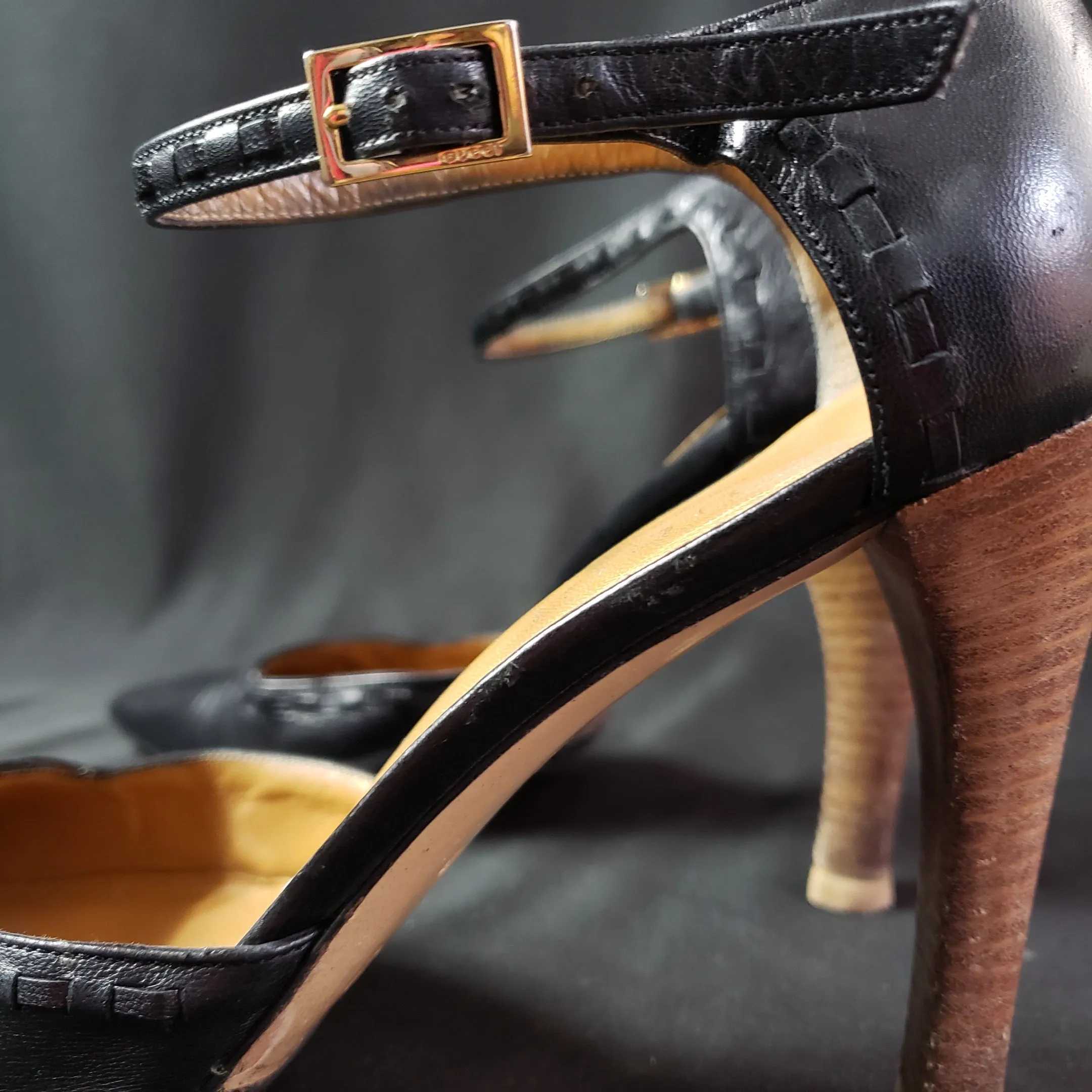 Vintage Gucci Ankle Wrap Pumps Size 7.5